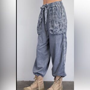 EASEL ETHNIC PRINT MIX MINERAL
WASHED TWILL BARREL PANTS S